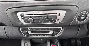 Used 2015 Renault Scenic Dynamique Nav Blue - Interior and Exterior details 8