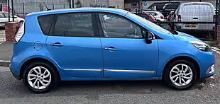 Used 2015 Renault Scenic Dynamique Nav Blue - Interior and Exterior details 9