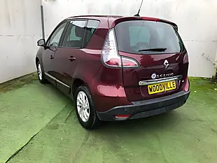 Used 2015 Renault Scenic Dynamique Nav Red - Interior and Exterior details 11