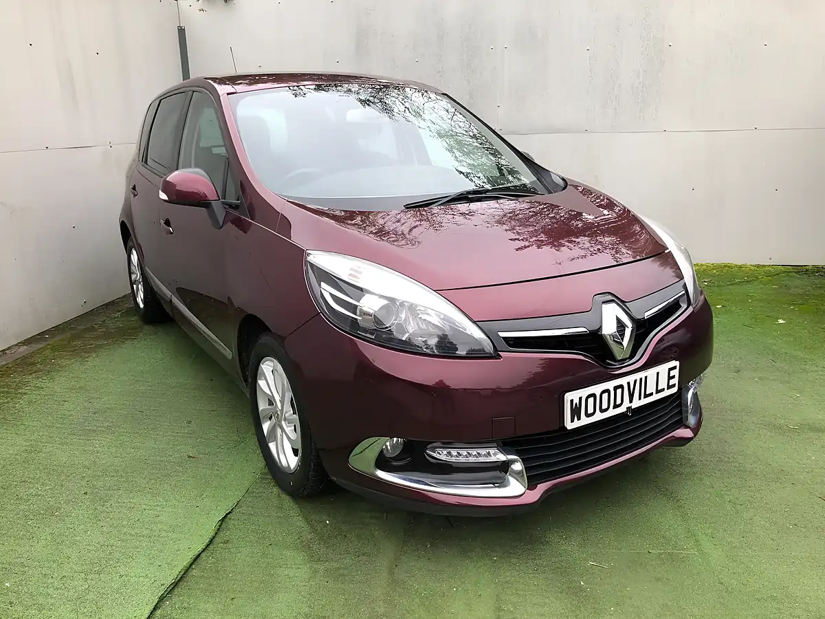 Used 2015 Renault Scenic Dynamique Nav Red - Interior and Exterior details 3