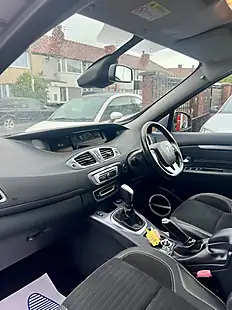 Used 2015 Renault Scenic X Mod Dynamique Tom Tom Champagne Metallic - Interior and Exterior details 6