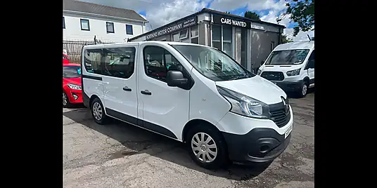 2015 Renault Trafic 9 Seat Minibus