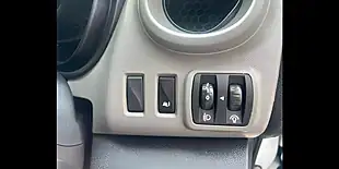 Used 2015 Renault Trafic 9 SEAT Minibus White - Interior and Exterior details 11