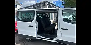 Used 2015 Renault Trafic 9 SEAT Minibus White - Interior and Exterior details 7