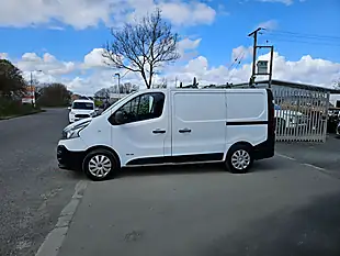 Used 2015 Renault Trafic S127 Swb White - Interior and Exterior details 5