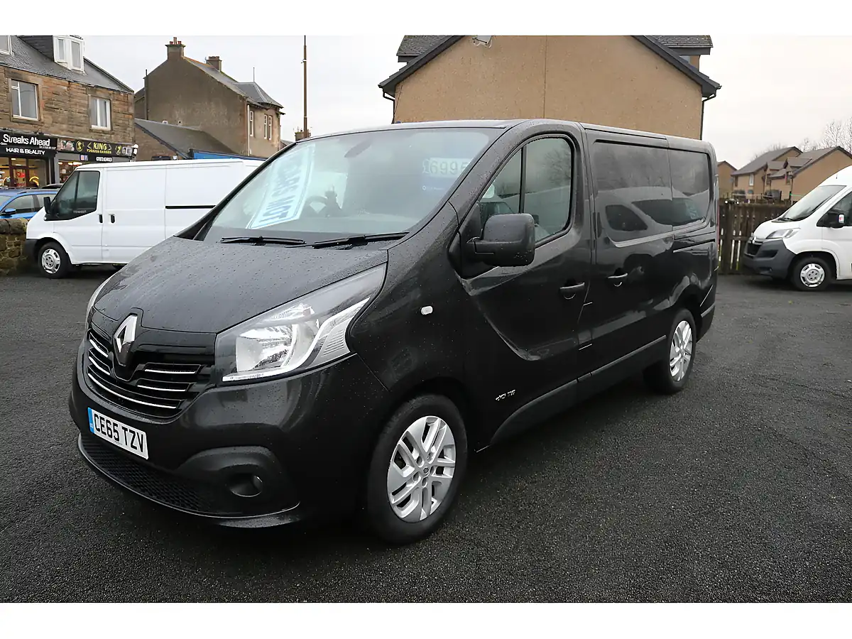 Used 2015 Renault Trafic Sportive Black - Interior and Exterior details 3