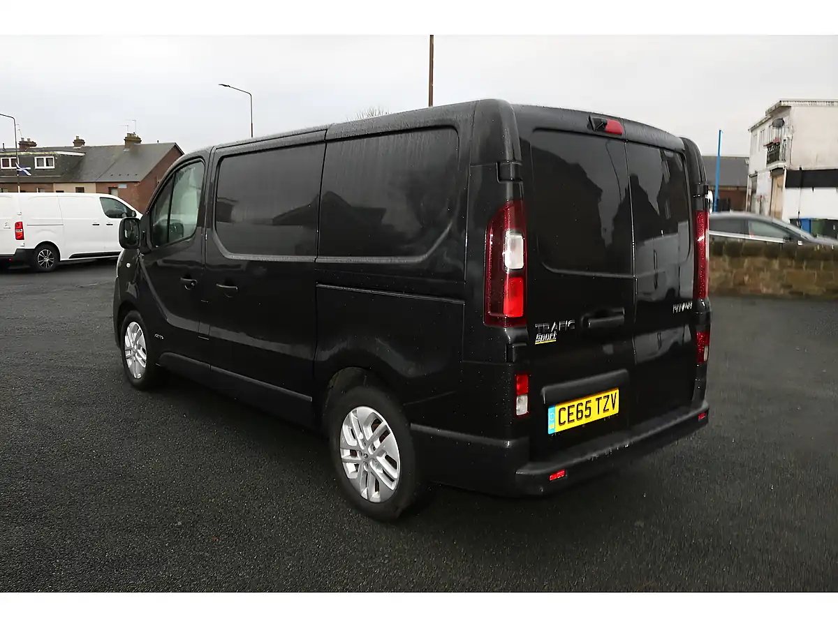 Used 2015 Renault Trafic Sportive Black - Interior and Exterior details 5