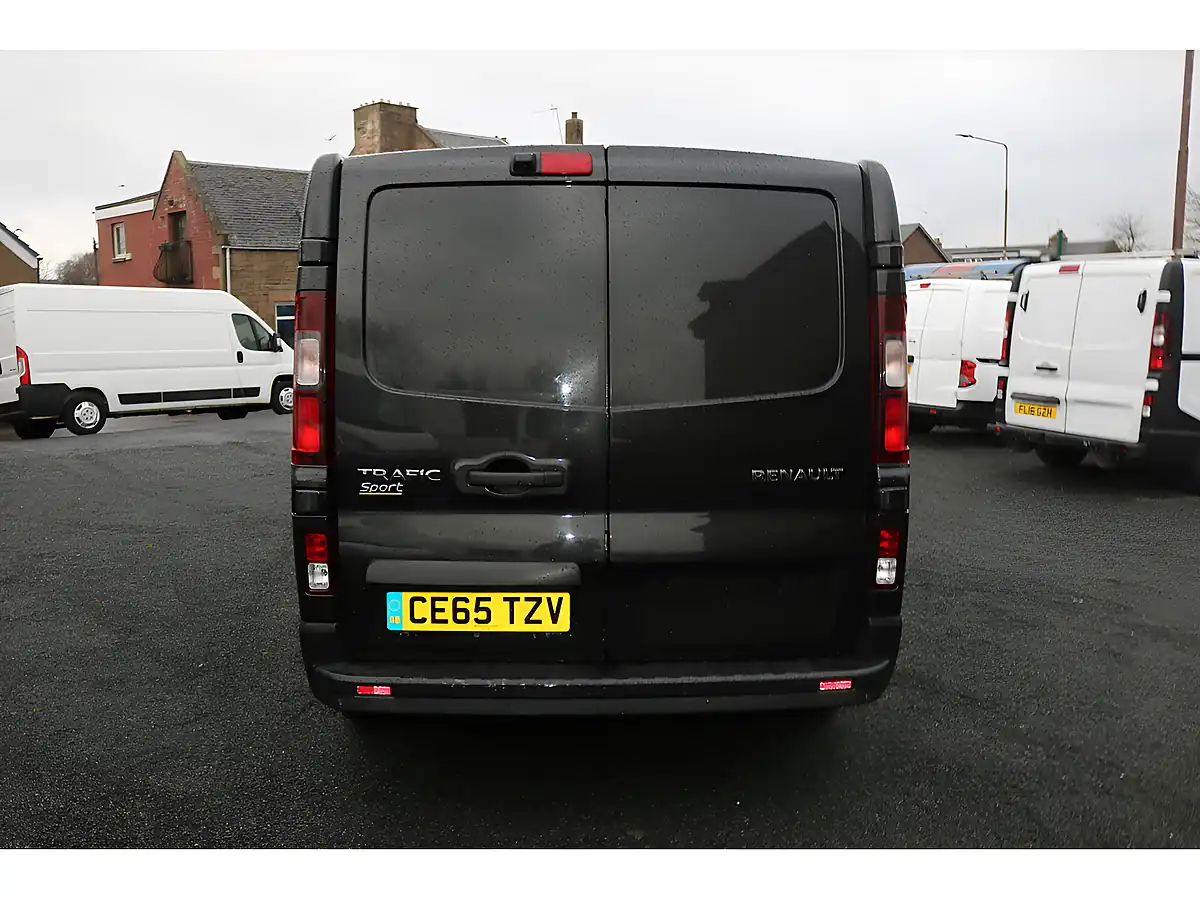 Used 2015 Renault Trafic Sportive Black - Interior and Exterior details 7