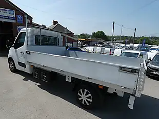 Used 2015 Renault Trucks Master Mwb 3.8M Dropside Pickup White - Interior and Exterior details 5