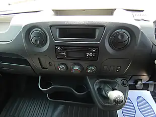 Used 2015 Renault Trucks Master Mwb 3.8M Dropside Pickup White - Interior and Exterior details 8