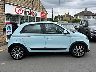 Used 2015 Renault Twingo Dynamique Energy Blue - Interior and Exterior details 6