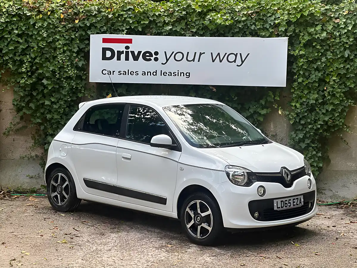 Used 2015 Renault Twingo Dynamique White - Front View