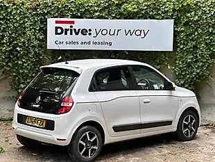 Used 2015 Renault Twingo Dynamique White - Interior and Exterior details 7