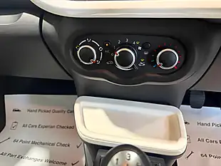 Used 2015 Renault Twingo Play Tahoe Blue - Interior and Exterior details 11