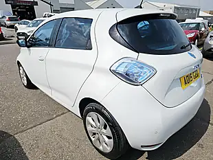 Used 2015 Renault Zoe Dynamique Intens White - Interior and Exterior details 3