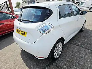 Used 2015 Renault Zoe Dynamique Intens White - Interior and Exterior details 5
