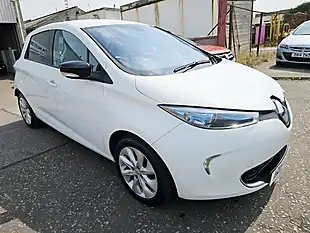 Used 2015 Renault Zoe Dynamique Intens White - Interior and Exterior details 6