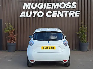 Used 2015 Renault Zoe Dynamique Intens White - Interior and Exterior details 6