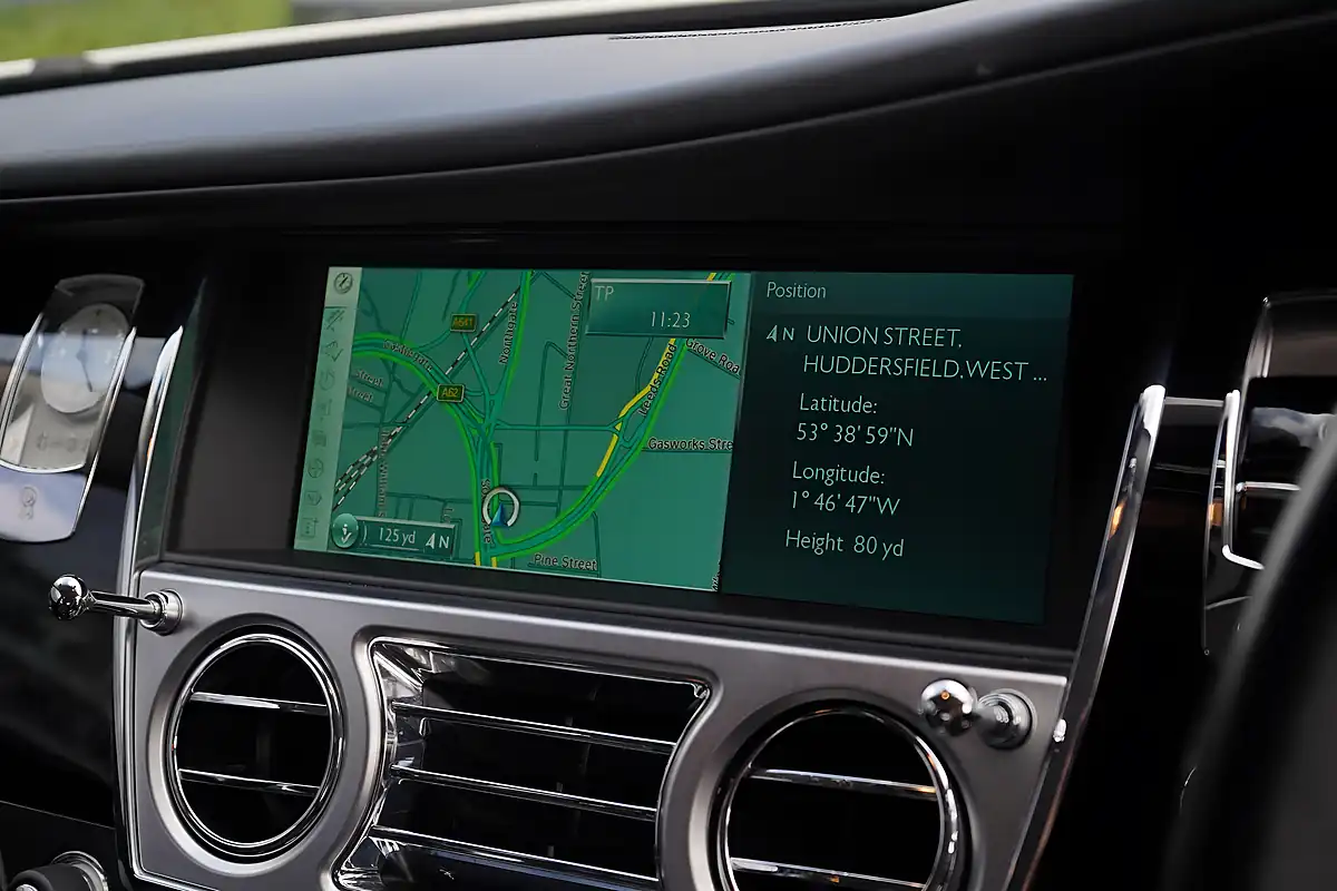 Used 2015 Rolls-Royce Ghost Series Ii White - Interior and Exterior details 19