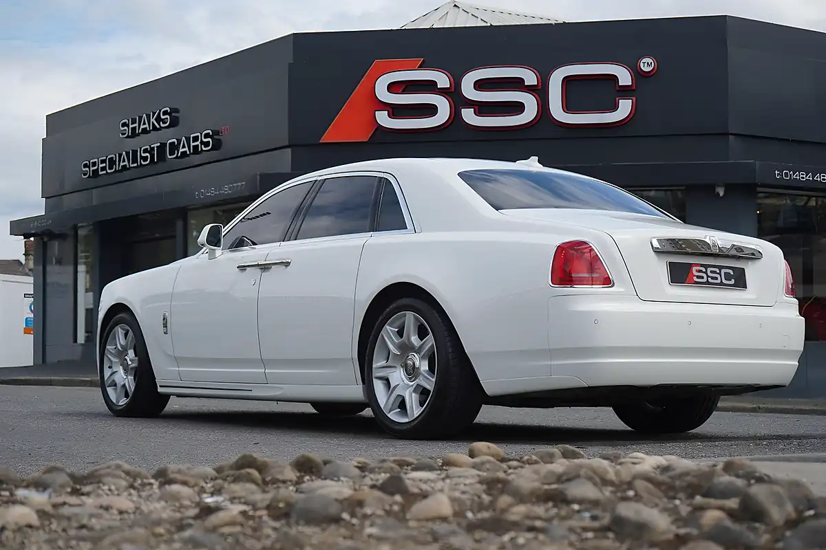 Used 2015 Rolls-Royce Ghost Series Ii White - Interior and Exterior details 2