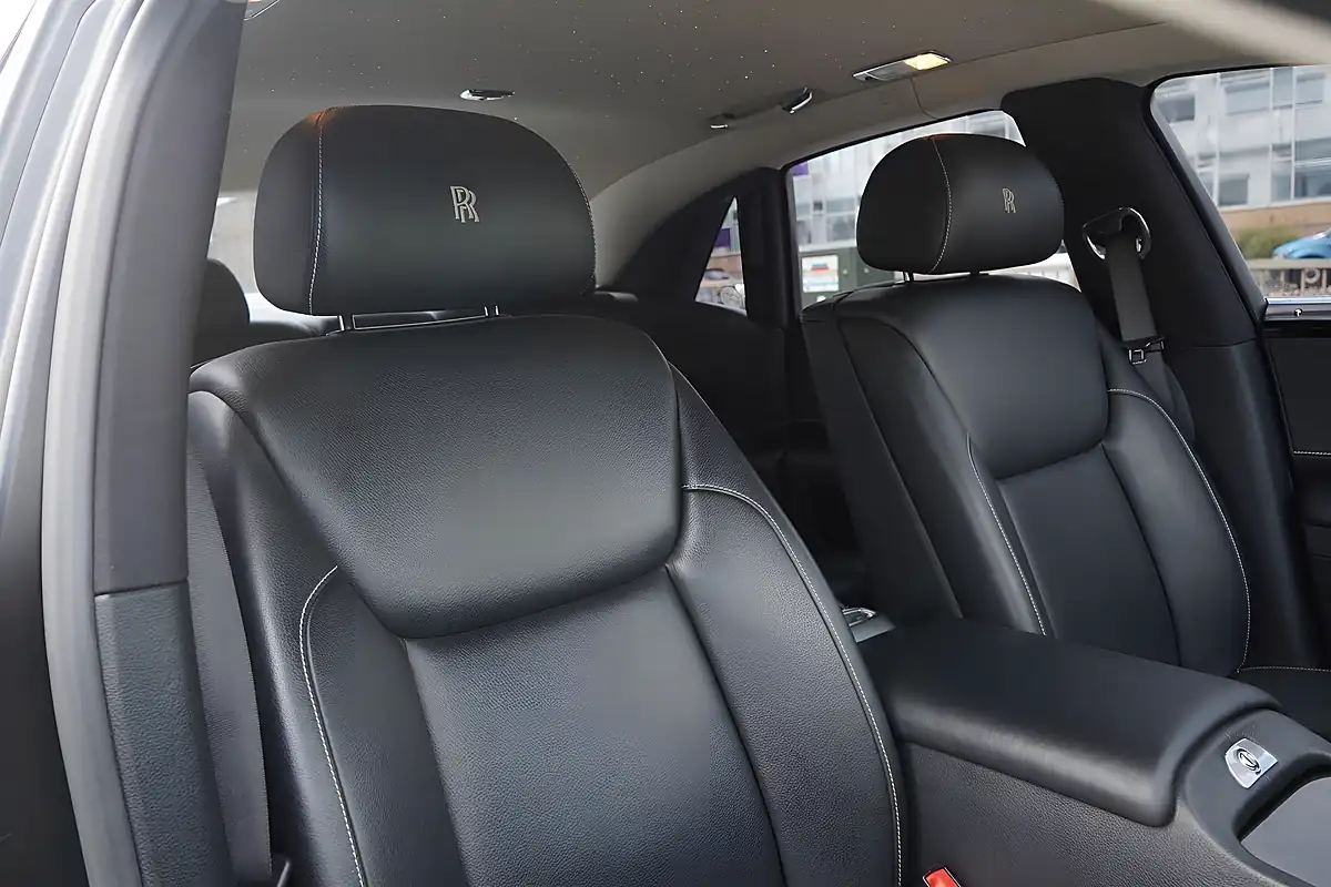 Used 2015 Rolls-Royce Ghost Series Ii White - Interior and Exterior details 3