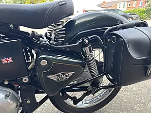 Used 2015 Royal Enfield Bullet Dark Metallic Green - Interior and Exterior details 17
