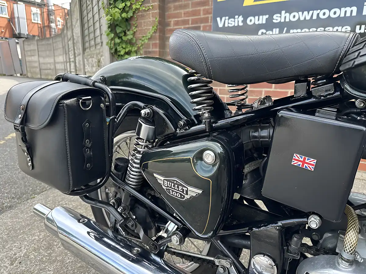 Used 2015 Royal Enfield Bullet Dark Metallic Green - Interior and Exterior details 7