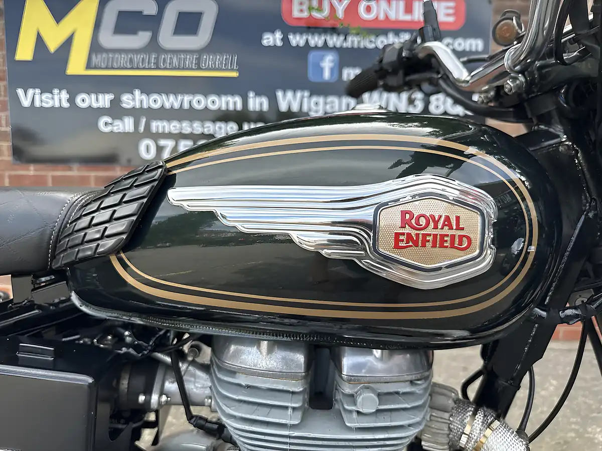 Used 2015 Royal Enfield Bullet Dark Metallic Green - Interior and Exterior details 8