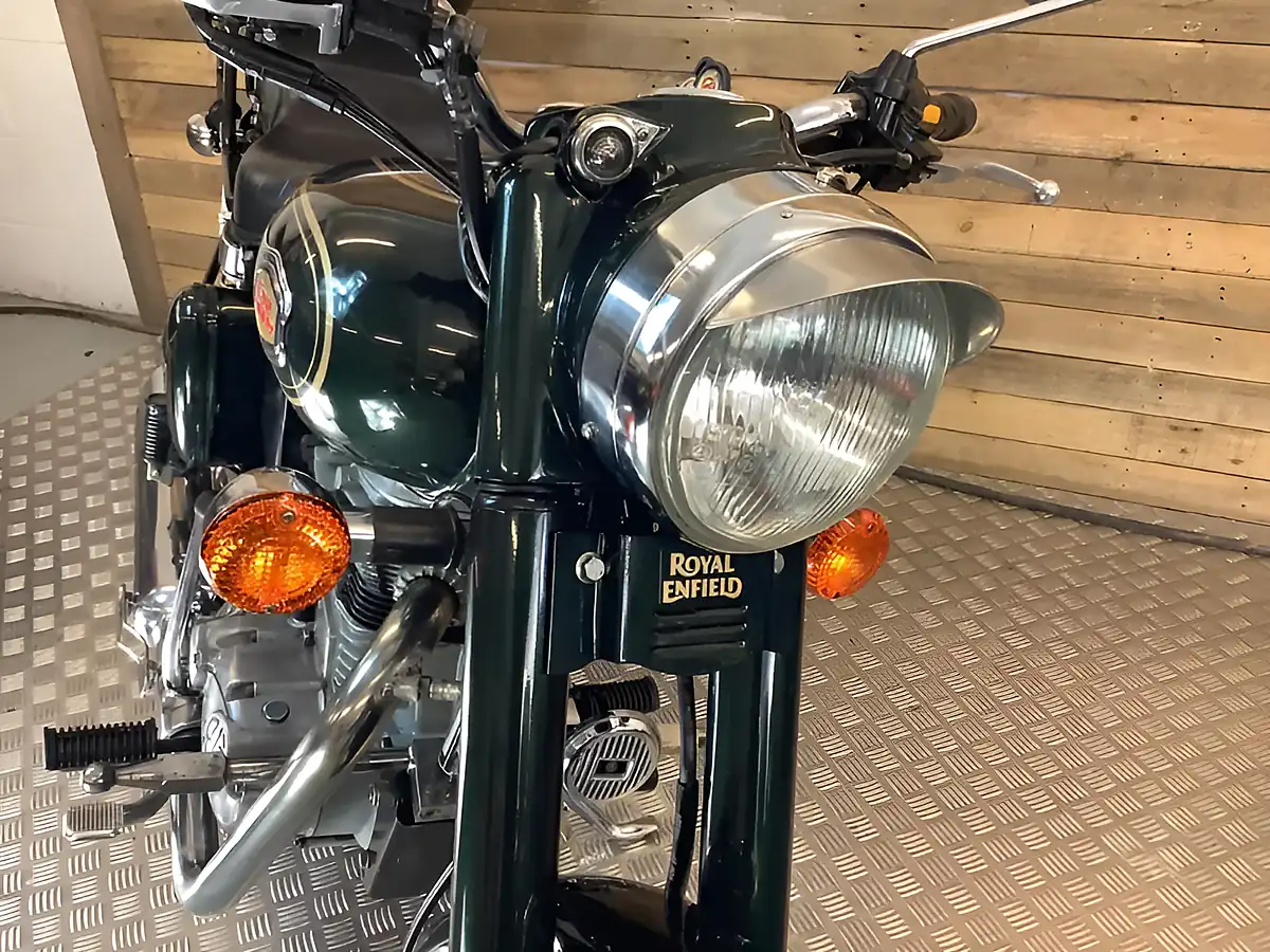 Used 2015 Royal Enfield Bullet Green - Interior and Exterior details 14