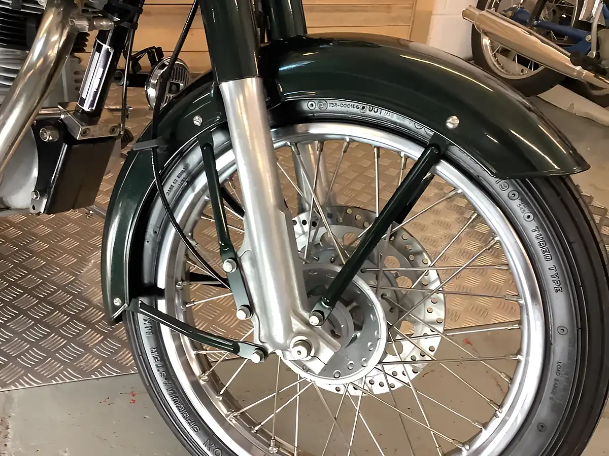 Used 2015 Royal Enfield Bullet Green - Interior and Exterior details 20