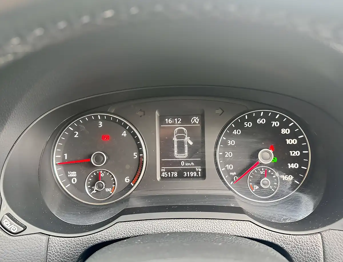 Used 2015 SEAT Alhambra Se Reflex Silver - Interior and Exterior details 14