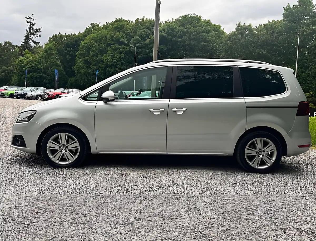 Used 2015 SEAT Alhambra Se Reflex Silver - Interior and Exterior details 6