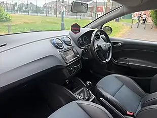 Used 2015 SEAT Ibiza Connect Sport Grey - Interior and Exterior details 12