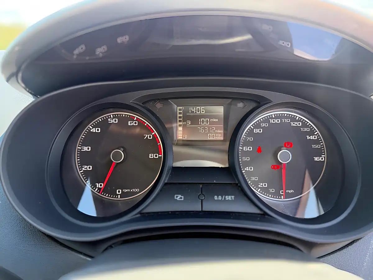 Used 2015 SEAT Ibiza Fr Black Red - Interior and Exterior details 11