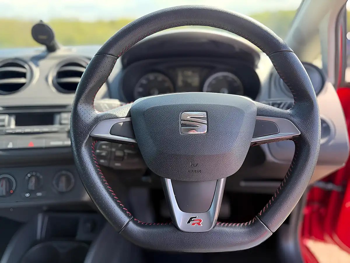 Used 2015 SEAT Ibiza Fr Black Red - Interior and Exterior details 17