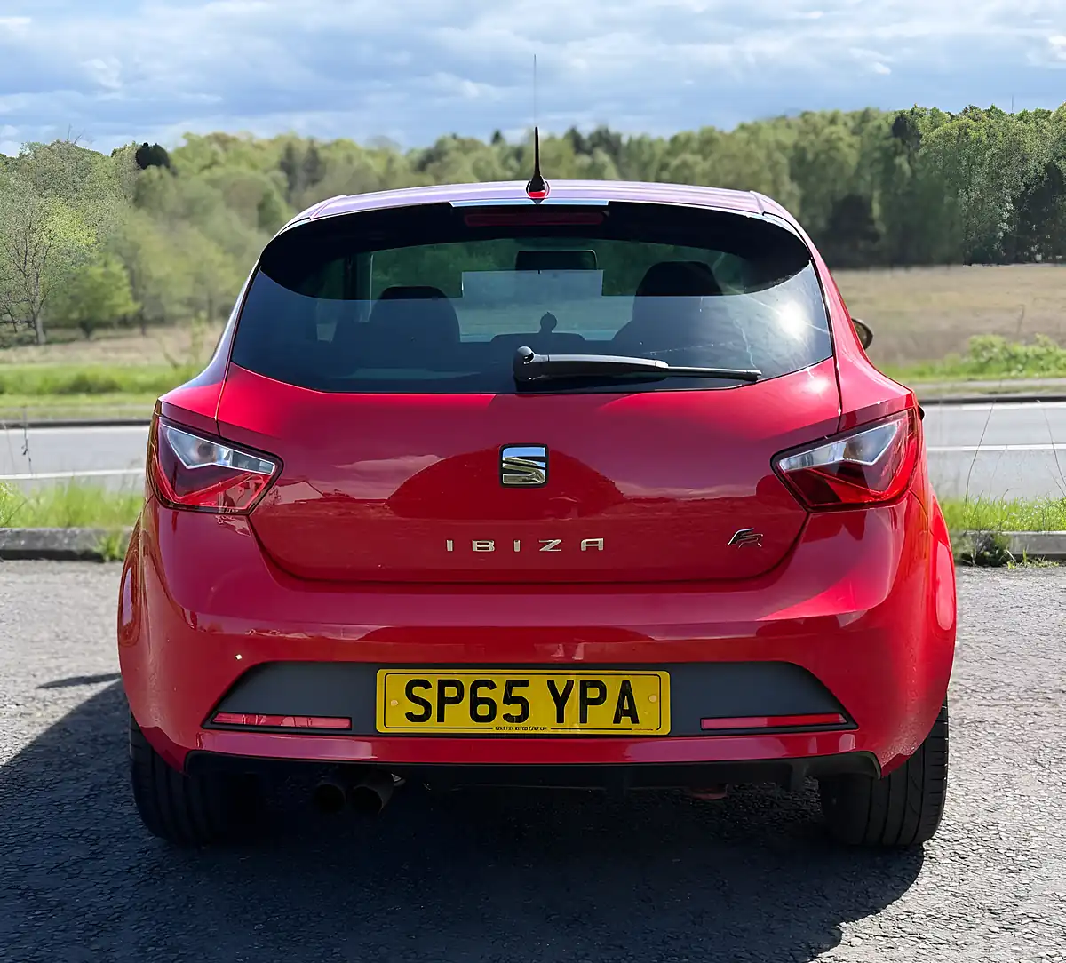 Used 2015 SEAT Ibiza Fr Black Red - Interior and Exterior details 6