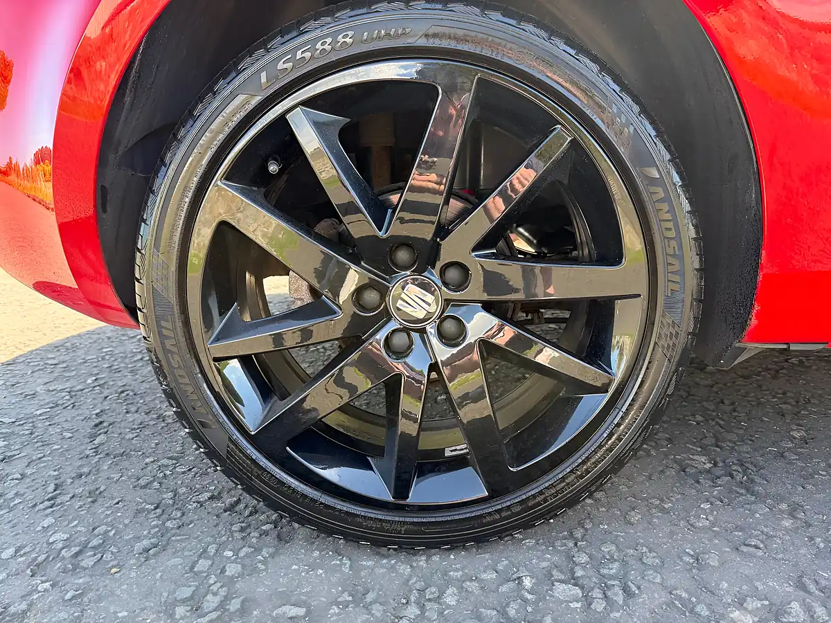 Used 2015 SEAT Ibiza Fr Black Red - Interior and Exterior details 9