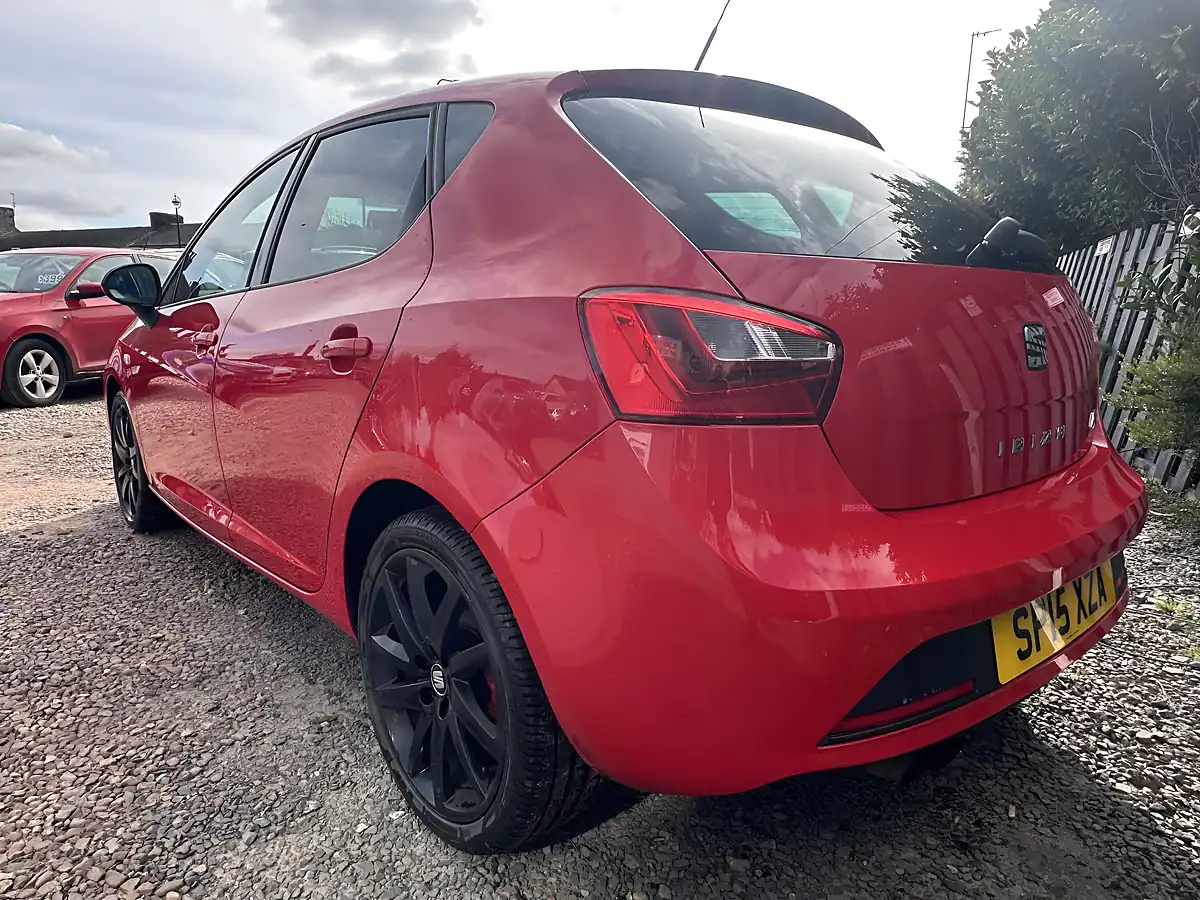 Used 2015 SEAT Ibiza Fr Black Red - Interior and Exterior details 10