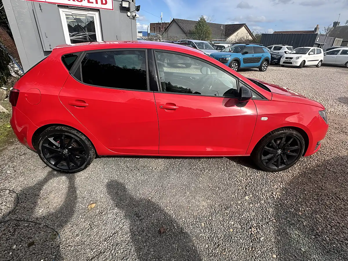 Used 2015 SEAT Ibiza Fr Black Red - Interior and Exterior details 16