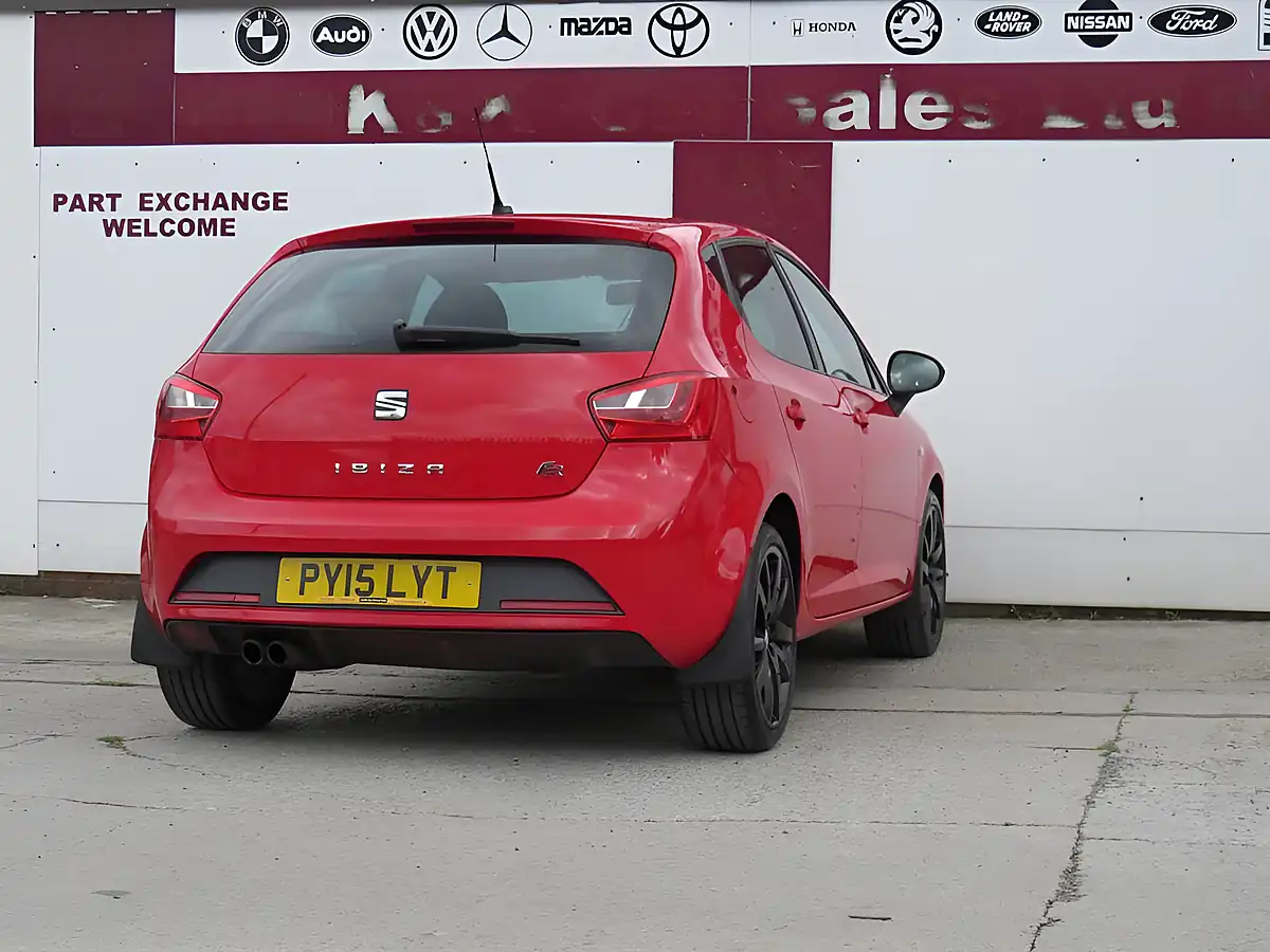 Used 2015 SEAT Ibiza Fr Black Red - Interior and Exterior details 19