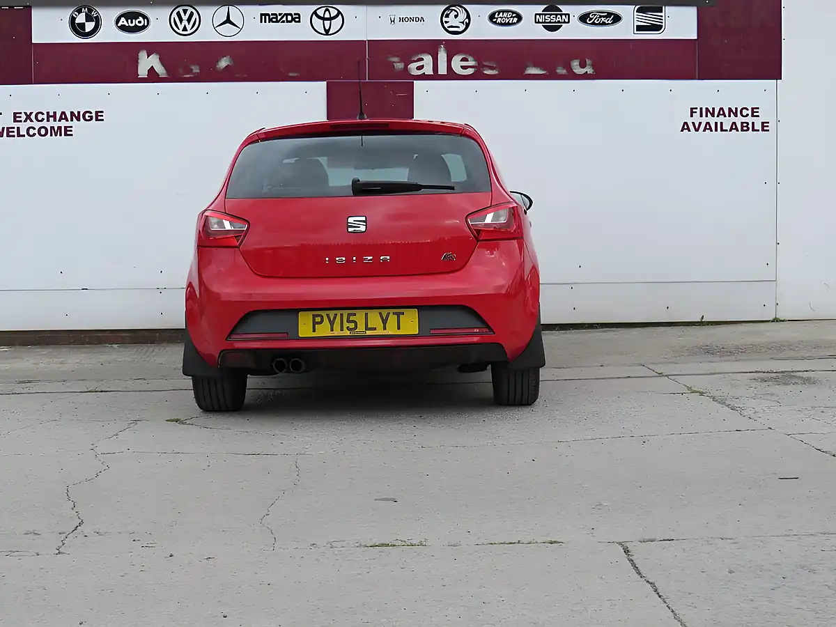 Used 2015 SEAT Ibiza Fr Black Red - Interior and Exterior details 4