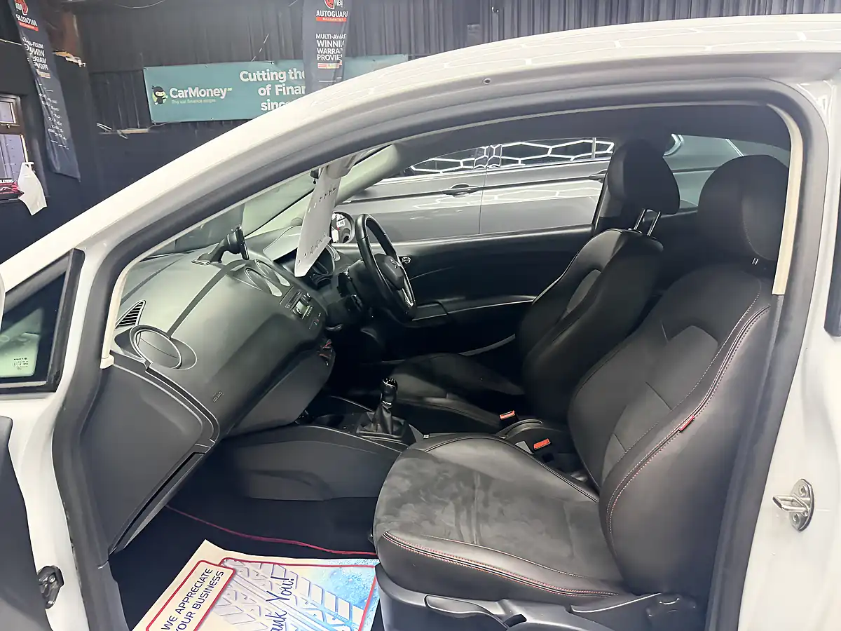 Used 2015 SEAT Ibiza Fr Black White - Interior and Exterior details 14