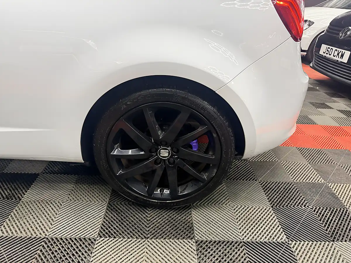 Used 2015 SEAT Ibiza Fr Black White - Interior and Exterior details 9