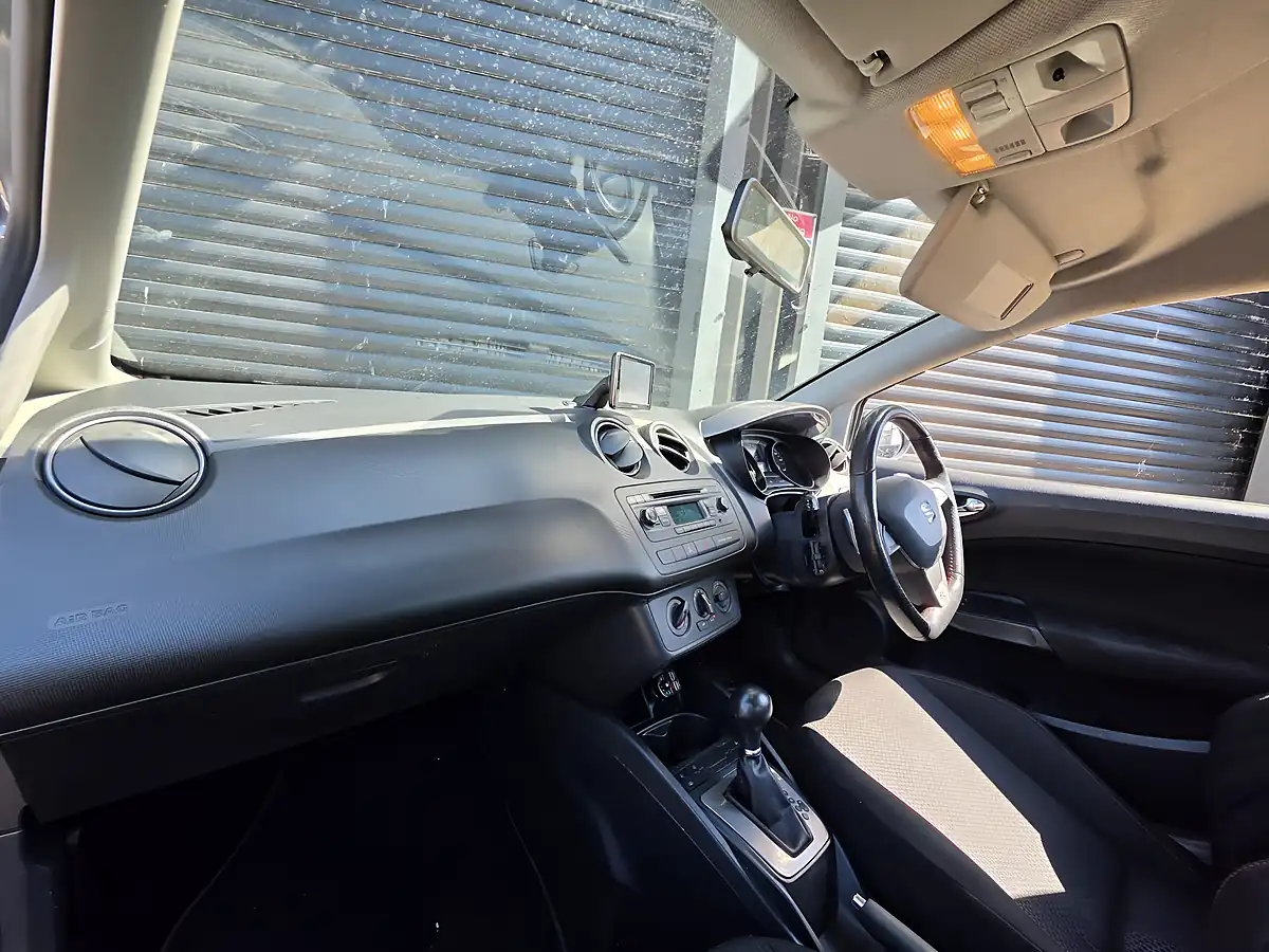 Used 2015 SEAT Ibiza Fr Grey - Interior and Exterior details 10