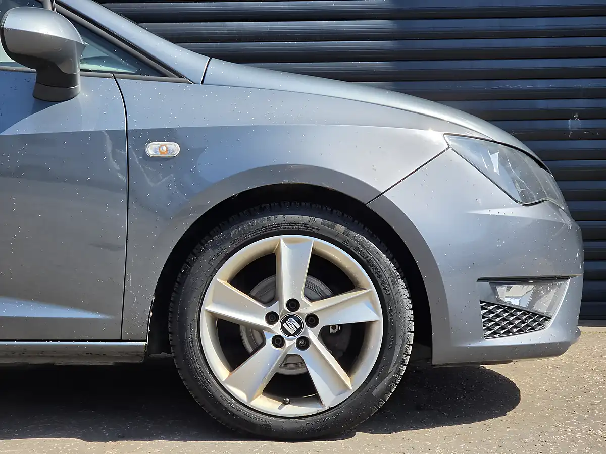 Used 2015 SEAT Ibiza Fr Grey - Interior and Exterior details 8