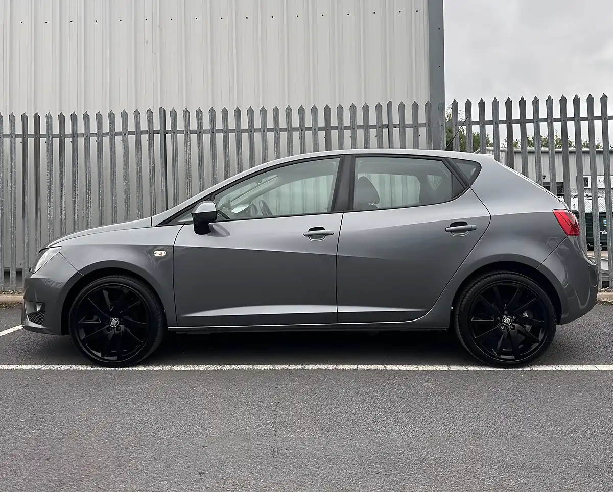 Used 2015 SEAT Ibiza Fr Grey - Interior and Exterior details 7