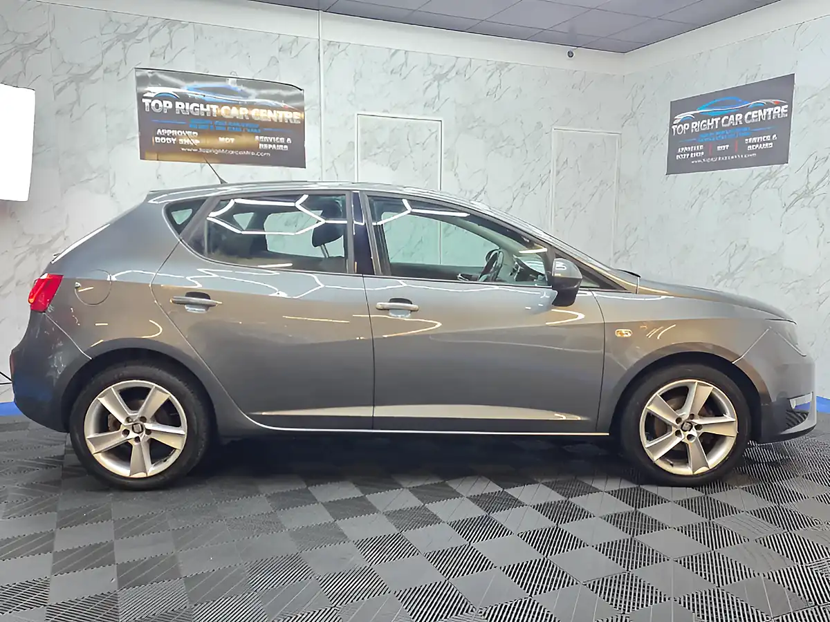 Used 2015 SEAT Ibiza Fr Grey - Interior and Exterior details 8