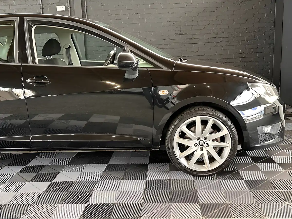 Used 2015 SEAT Ibiza Fr - Interior and Exterior details 16