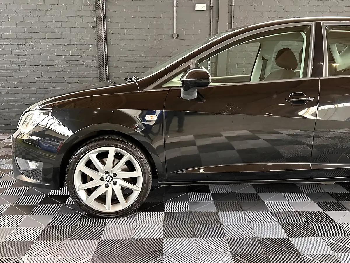 Used 2015 SEAT Ibiza Fr - Interior and Exterior details 4