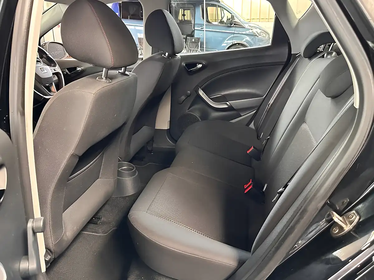 Used 2015 SEAT Ibiza Fr - Interior and Exterior details 8